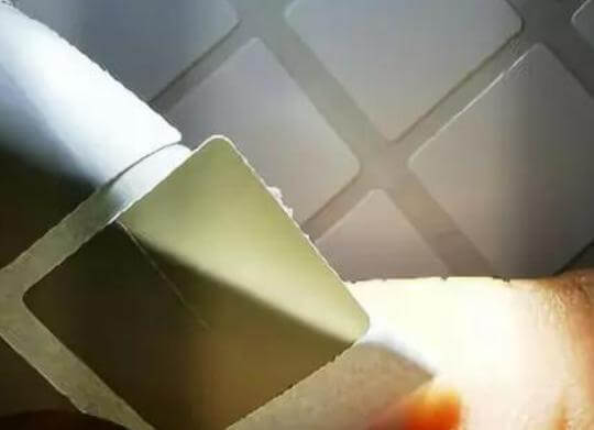 How to Avoid Self-adhesive Labels' Glue Overflow After Die Cutting? How to Avoid Self-adhesive Labels' Glue Overflow After Die Cutting?